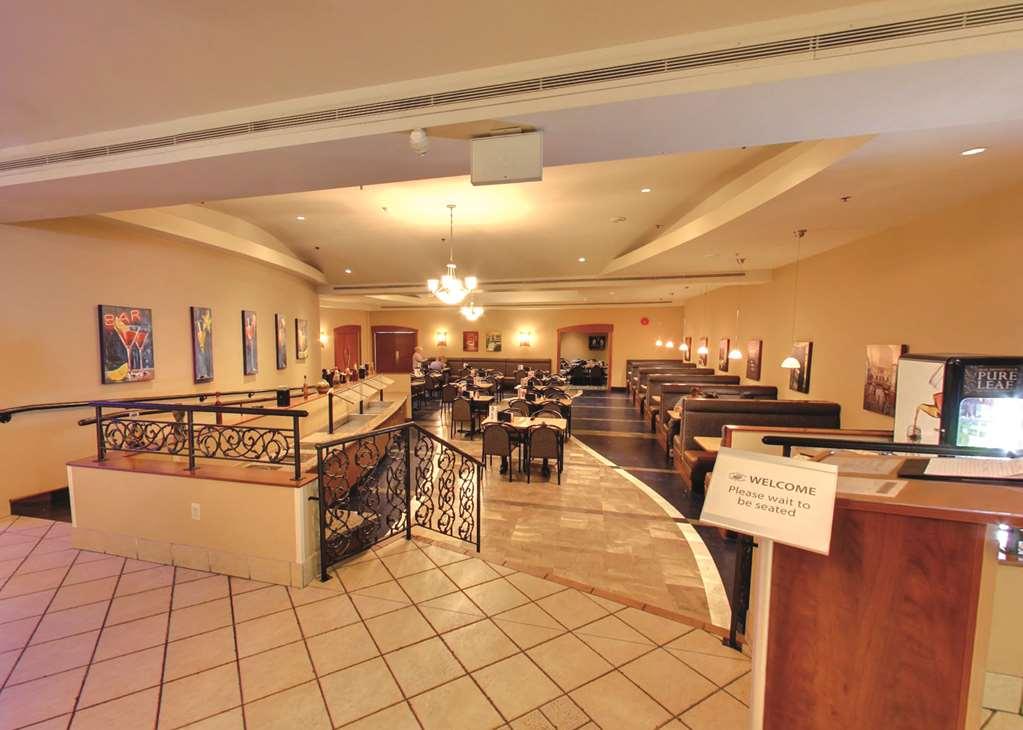 Victoria Inn Hotel And Convention Center Вінніпег Ресторан фото